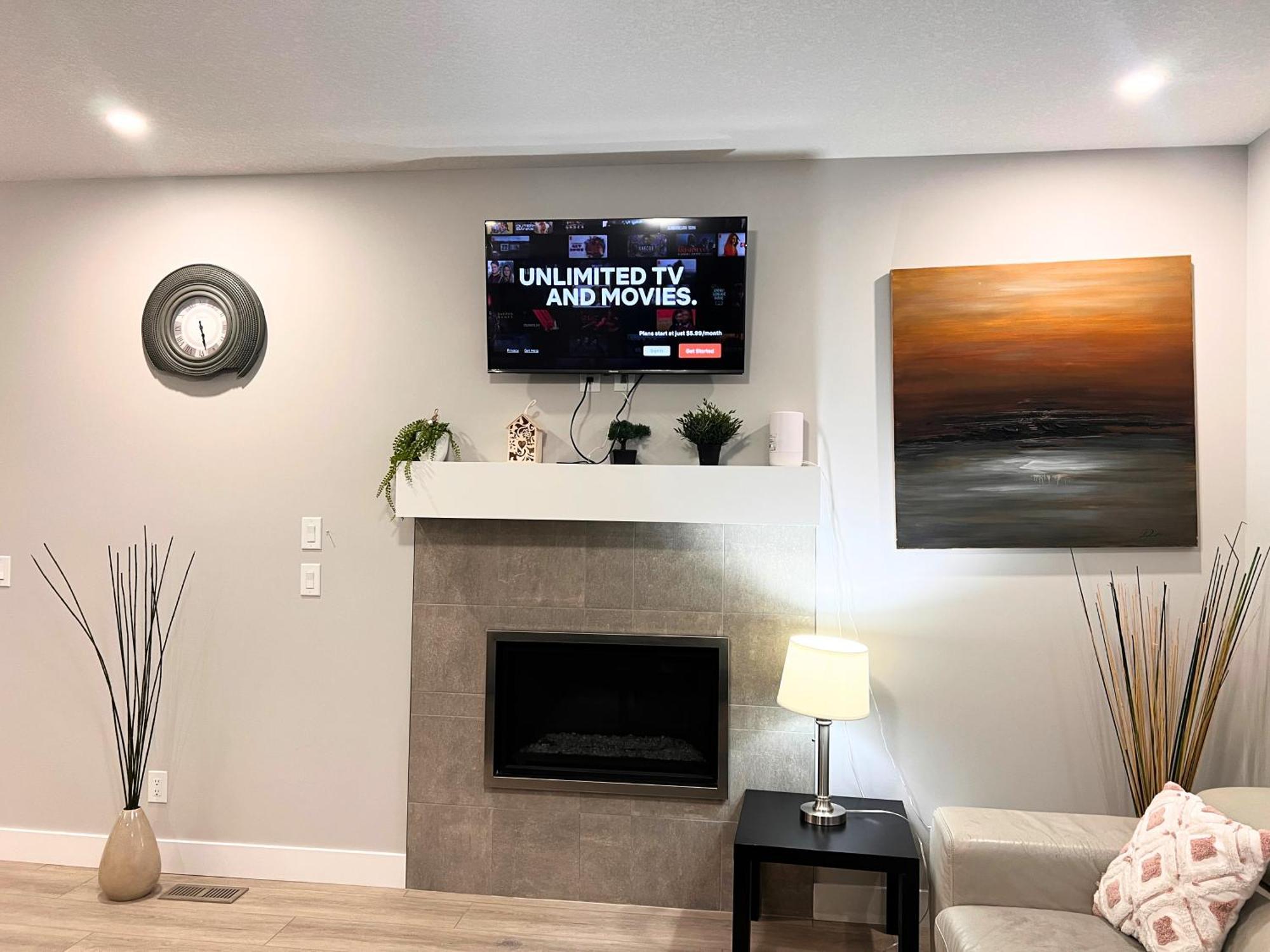 Flowealth Property Luxury Villa Near Lake Netflix Tv Wifi 卡加利 外观 照片